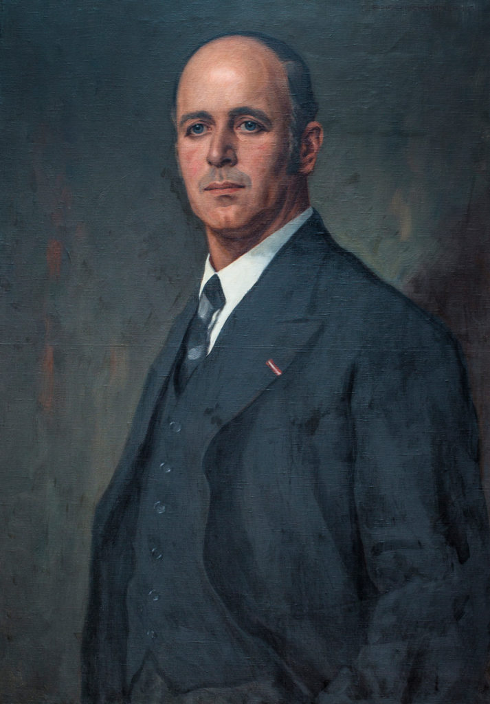 Dr. Josef Schumacher (*14. November 1894 in Wien, † 11. Juni 1971 in Innsbruck) war Landeshauptmann von Tirol vom 21. März 1935 bis zum 13. März 1938. Er wurde in Wien als Sohn des Juristen (Senatspräsident), Politikers und Schriftstellers Franz Schumacher (* 13. März 1861 in Innsbruck, † 23. Jul 1937 in Kleinvolderberg), geboren, besuchte er das Gymnasium in Wien und Trient. Sein Hochschulstudium in Innsbruck musste er kriegsbedingt unterbrechen; aus dem Ersten Weltkrieg kehrte er als hochdekorierter Kaiserjäger-Oberleutnant zurück. Nach seiner Promotion zum Dr. jur. wurde Schumacher 1920 Landesbeamter in Tirol, ab November 1921 wurde ihm die Leitung der Bezirkshauptmannschaft Landeck übertragen. Am 21. März 1935 wurde Dr. Josef Schumacher zum Landeshauptmann von Tirol ernannt. Schumacher hat sich in dieser Funktion, die er bis zum deutschen Einmarsch innehatte, durch sein fachliches Wissen, sein objektives Urteilsvermögen und auch durch sein gewinnendes Wesen das Vertrauen und die Zuneigung breiter Bevölkerungskreise erworben. Die Nationalsozialisten setzten Schumacher als Landeshauptmann ab und schickten ihn ab 2. März 1939 als Beamter in Pension. Drei Mal wurde er wegen seiner Gesinnung im Dritten Reich in „Schutzhaft“ genommen. Knapp vor Kriegsende musste Schumacher zum Volkssturm einrücken, wobei er von italienischen Partisanen gefangen genommen wurde. 1947 trat er wieder in den Landesdienst; mit 1. Jänner 1948 zum Hofrat ernannt, avancierte er mit 1. Jänner 1958 zum Landesamtsdirektor. Dr. Josef Schumacher trat im März 1959 in den Ruhestand und starb am 11. Juni 1971. Er stellte sich auch in den Dienst der Tiroler Schützen, deren langjähriger Landeskommandant er nach dem Zweiten Weltkrieg gewesen ist. Er war mit Josefine Gostner (1900–1996) verheiratet, mit der er sieben Kinder hatte. (aus: Richard Schober, Geschichte des Tiroler Landtages im 19. und 20. Jahrhundert) Während der Amtszeit Josef Schumachers als Landeshauptmann, im Sommer 1935 wurde auf der Grundlage des (Bundes-)Flurverfassungs-Grundsatzgesetzes (Bundesgesetz vom 2.8.1932 betreffend Grundsätze für die Flurverfassung BGBl 1932/256) das Tiroler Flurverfassungs-Landesgesetz erlassen. Praktisch Zeitgleich befasste sich der Tiroler Landtag mit einer durchgreifenden Novelle zum (Landes-) Gemeindegesetz. Wegen der konkurrierenden Regelungen des Gemeinderechts und des Flurverfassungsrechts betreffend das „Gemeindegut“, erhob die Bundesregierung Einspruch gegen den vorliegenden Gesetzesentwurf für die neue Tiroler Gemeindeordnung. Wegen des Vorranges des Flurverfassungsrechts musste der Gesetzesentwurf für die neue Gemeindeordnung nochmals grundlegend saniert werden. 